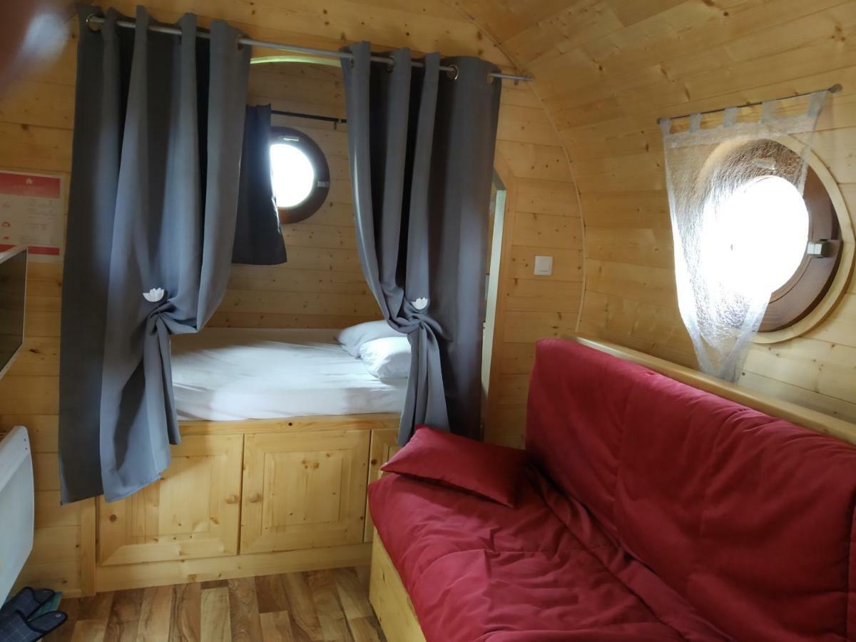 Aux Ronzieres Bed & Breakfast Pouilly-sous-Charlieu Екстериор снимка